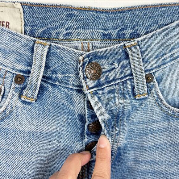 Hollister Y2K Medium Wash Denim Shorts Size 28 - Picture 3 of 8